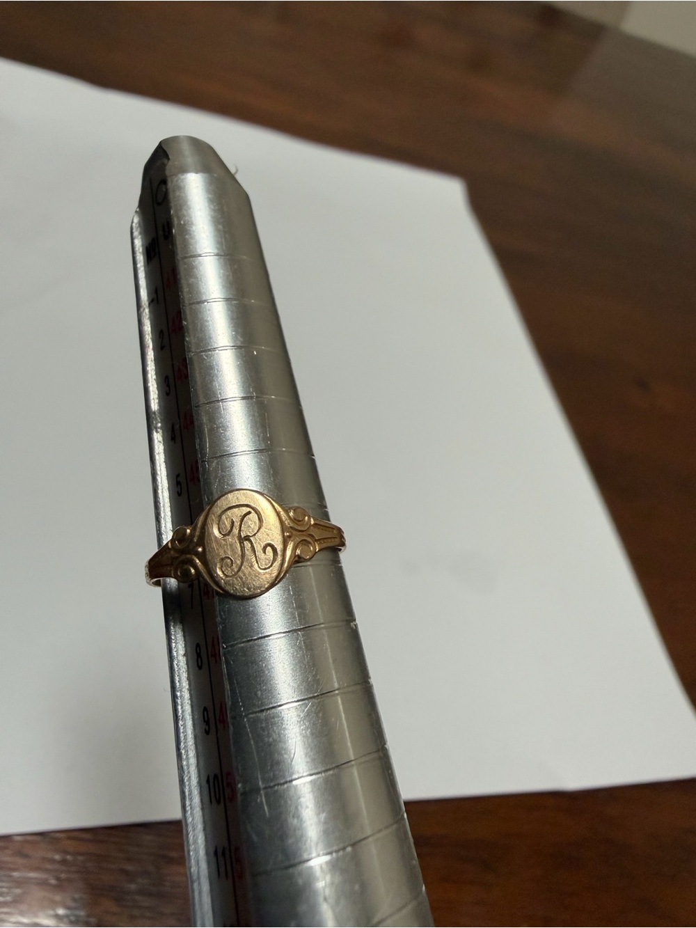 Fine 10K Yellow Gold Small Childrens personalized R Ring size 4 - Picture 6 of 7